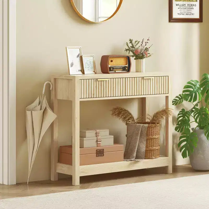 Console moderne avec rangement, Table de couloir étroite avec tiroirs à panneaux cannelés et étagère pour salon, Naturel