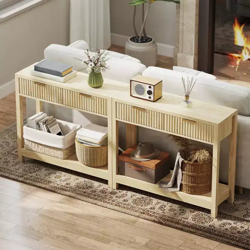 Console moderne avec rangement, Table de couloir étroite avec tiroirs à panneaux cannelés et étagère pour salon, Naturel