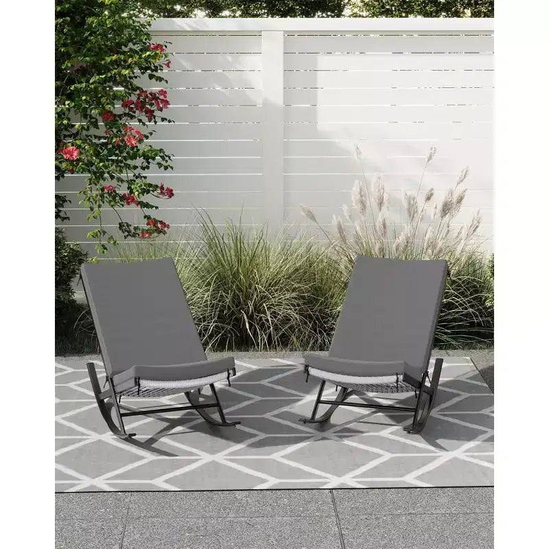 Fauteuil à bascule d'extérieur, chaises à bascule, fauteuil de jardin en rotin avec coussins pour véranda, pelouse
