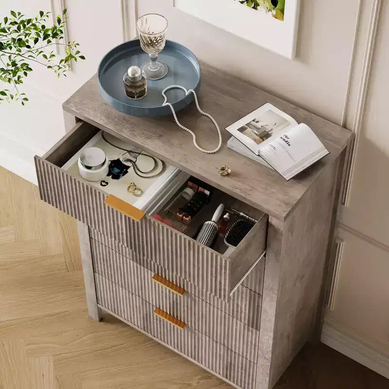 Commode flûtée à 5 tiroirs, commode étroite en bois de 45 po de hauteur pour petits espaces, commode de style ferme moderne pour chambre à coucher, chambre de bébé, appartement