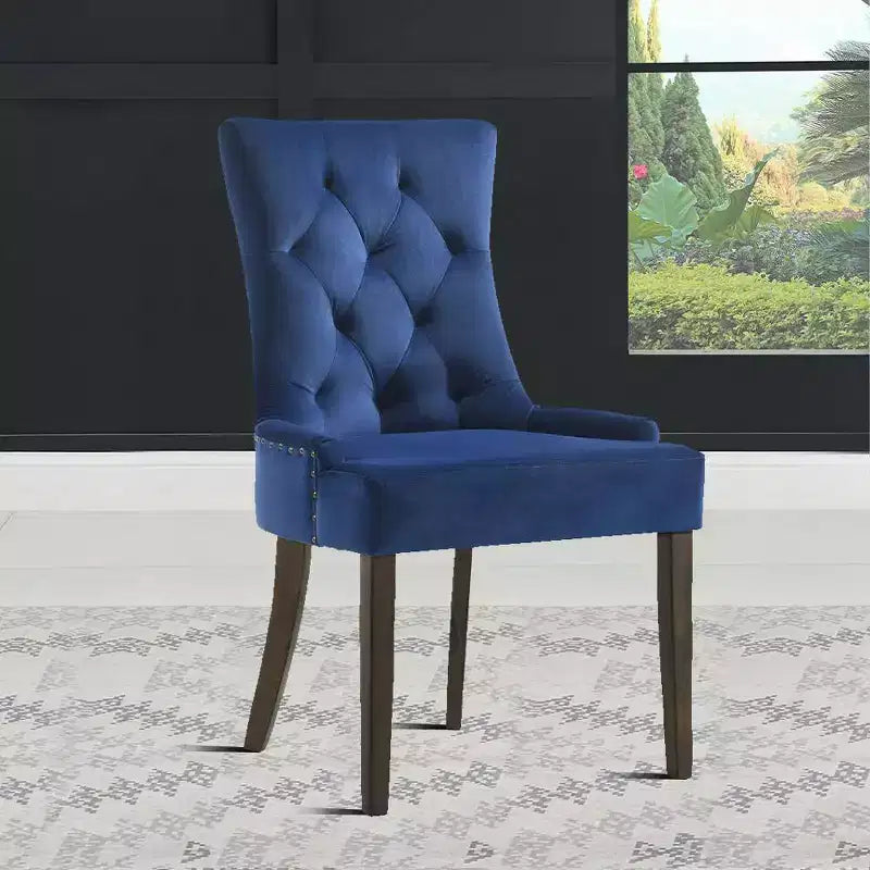Chaise de salle à manger capitonnée avec clous décoratifs